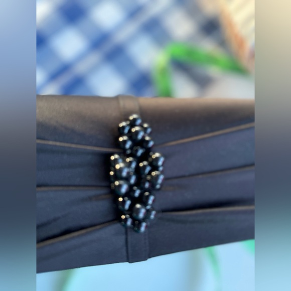 Beautiful evening clutch; NWOT - Picture 2 of 6